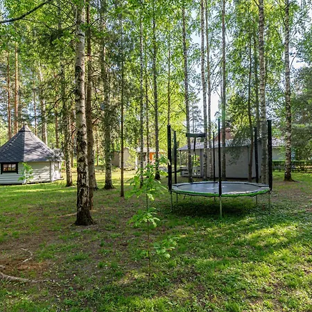 Kullamere Kodumajutus Quarto em Acomodações Particulares