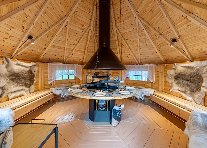 Kullamere Kodumajutus * Merekula