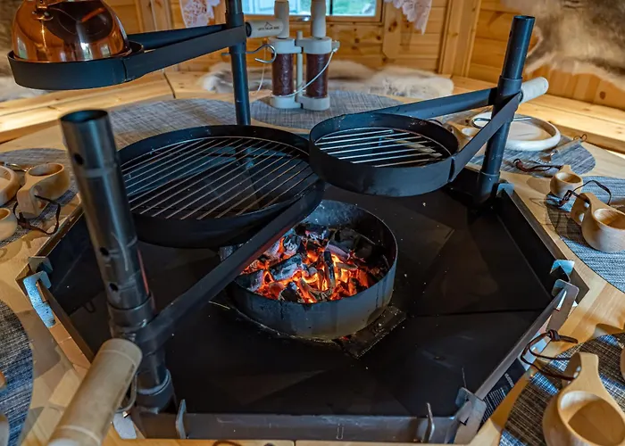 Kullamere Kodumajutus * Merekula