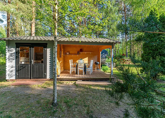 Kullamere Kodumajutus Rum i privatbostad *